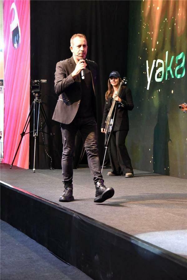 Haluk Levent a susținut un concert în Yakaza 