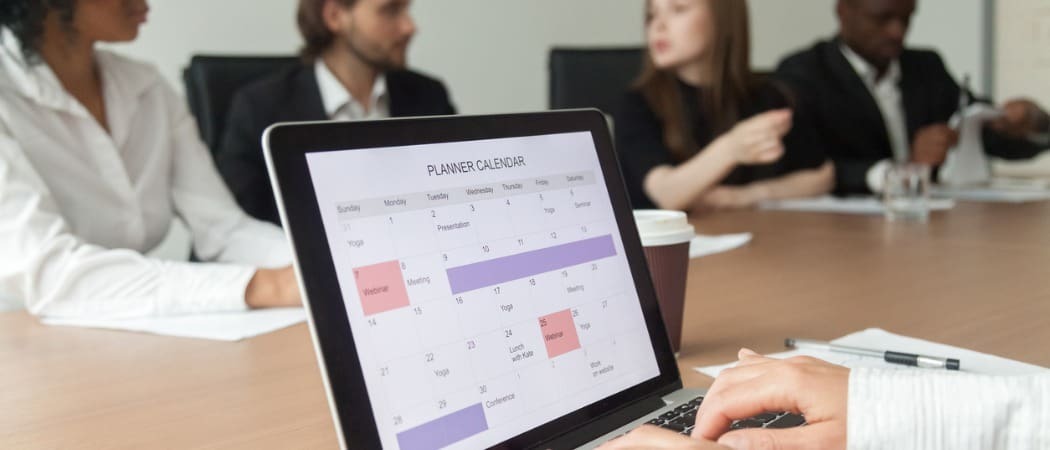 Cum să adăugați sărbătorile naționale în aplicația Windows 10 Calendar