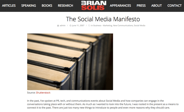 Când Brian a văzut potențialul rețelelor sociale, a scris Manifestul rețelelor sociale.