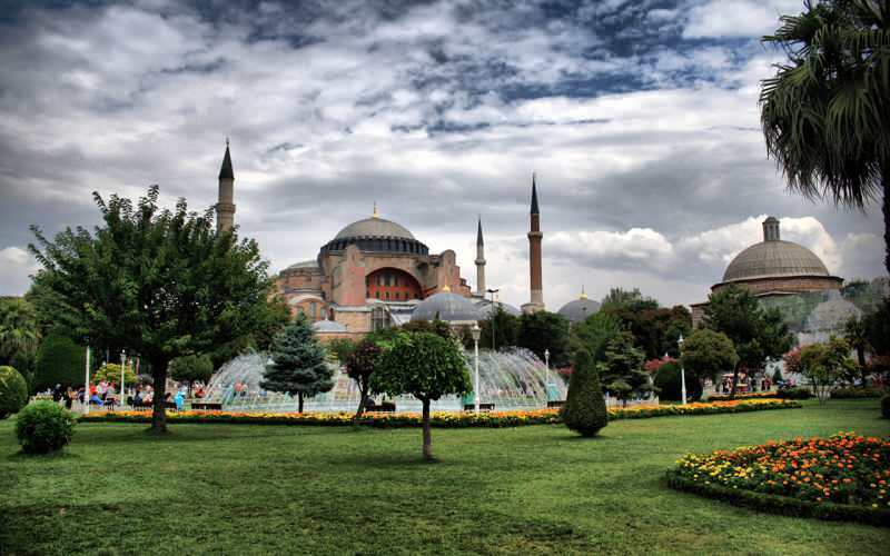 Unde este Moscheea Hagia Sofia?
