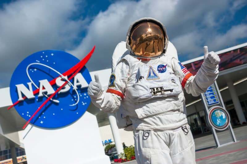 NASA (DESCOPERIRE SPAȚIU)