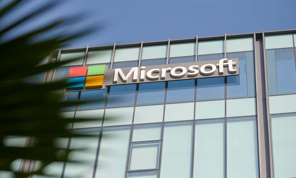 Angajații OpenAI amenință să părăsească En Masse pentru Microsoft
