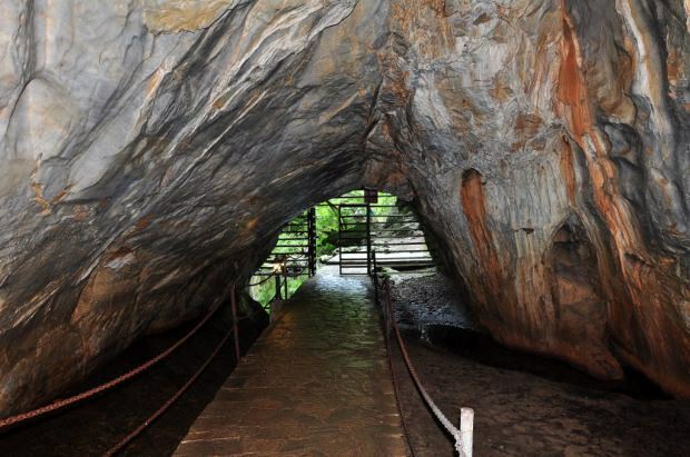 Peștera Dupnisa