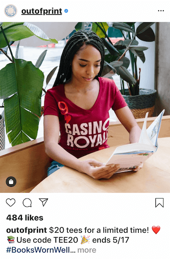 Postare de afaceri Instagram cu persoana care poartă produsul