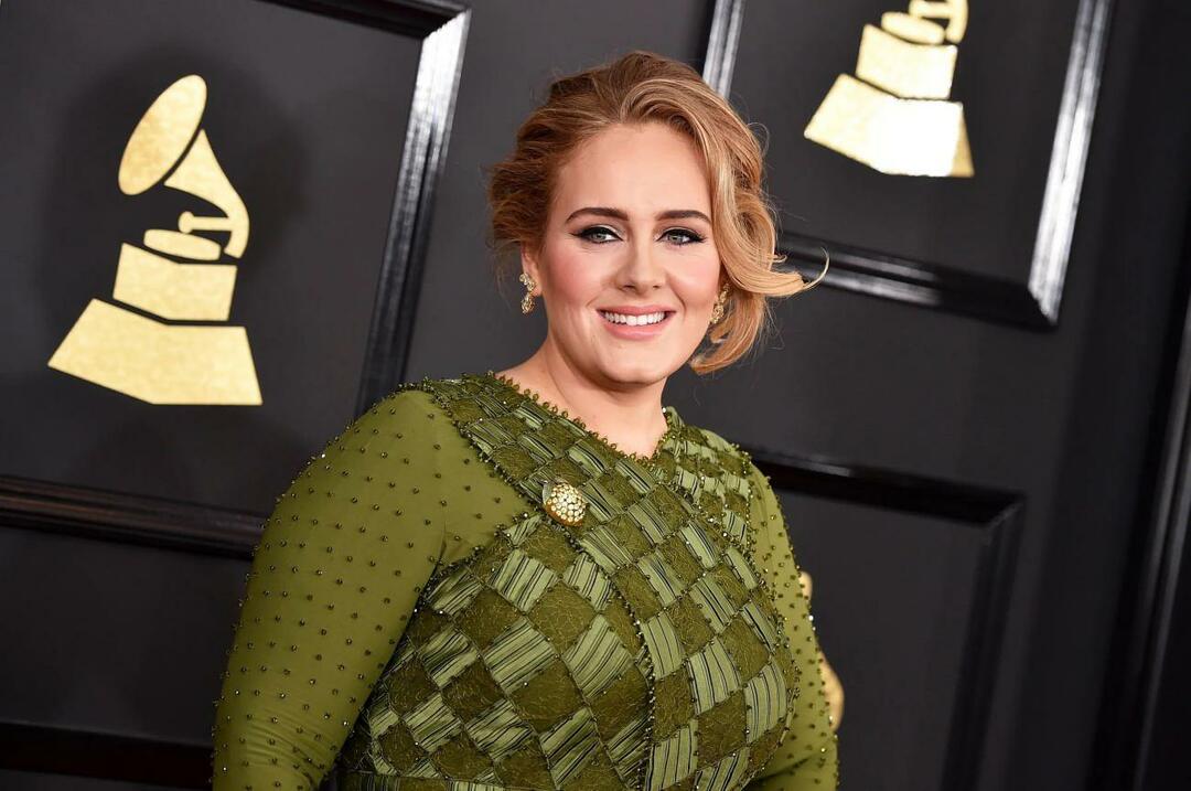 Cântăreața Adele a cheltuit 9 milioane de lire pentru a-și proteja vocea!