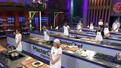 Masterchef este o primă în 2020! De această dată s-a jucat cu 4 persoane în finala a 6 persoane.