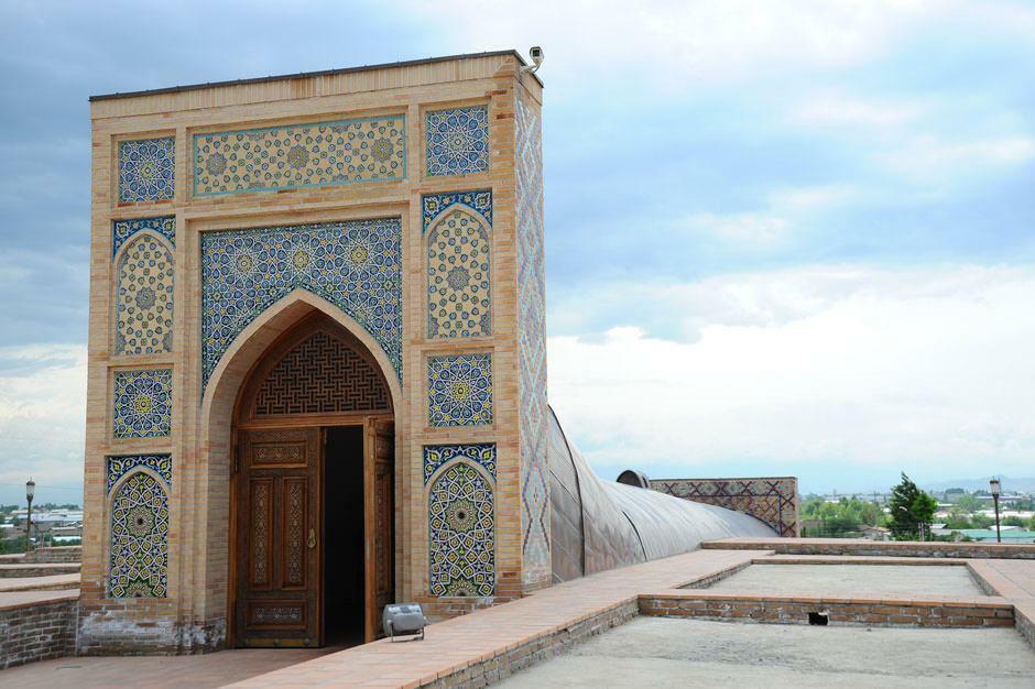 Vedere exterioară a Observatorului Uluğ Bey