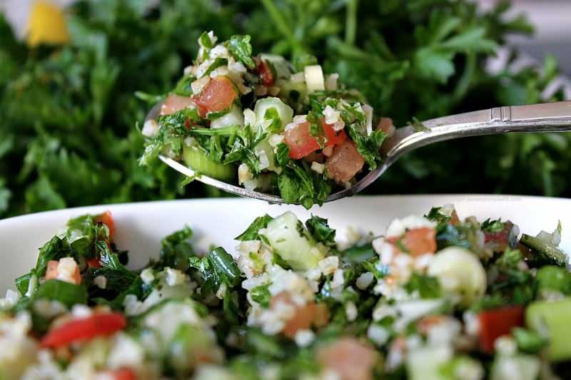 Cum se face o salată libaneză? Pregătirea unei salate libaneze ...