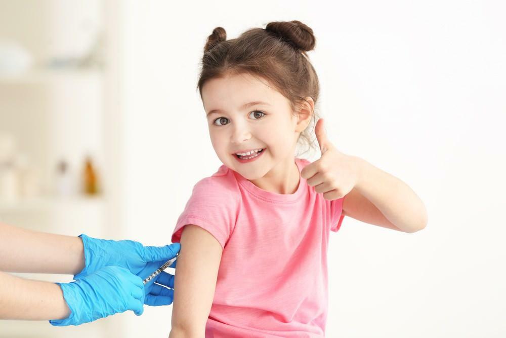 Copiii ar trebui să fie vaccinați împotriva gripei?