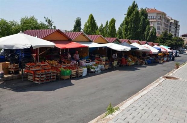Piața locală de produse Ayaș