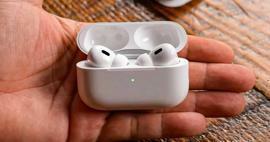 AirPods 3. Care sunt diferențele dintre următoarea generație și AirPods Pro?