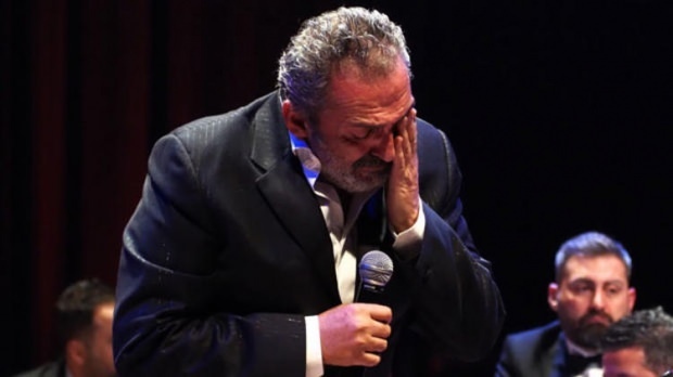 Yavuz Bingöl nu-și putea controla lacrimile pe scenă