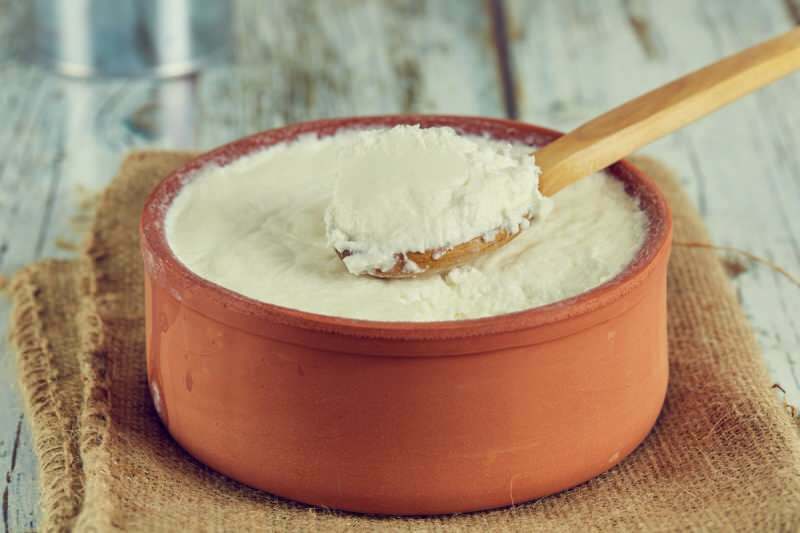 Cum se face cel mai ușor iaurt de bivoliță? Sfaturi pentru prepararea iaurtului din lapte de bivolă