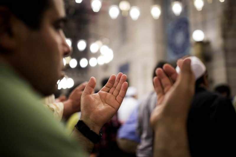 Rugăciune între azan și kamet! Care este rugăciunea de ocazie? Rugăciunea care trebuie citită după ce a fost citită