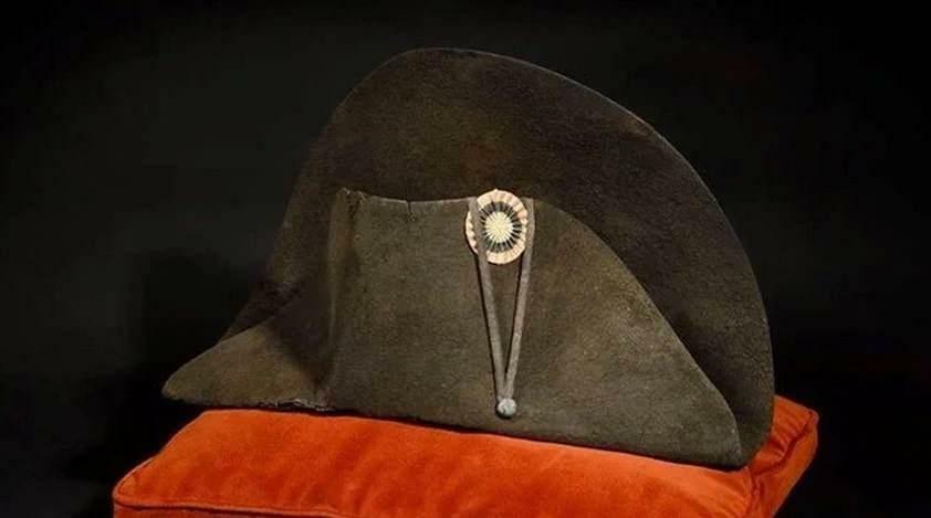 pălăria lui napoleon