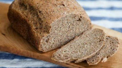 Mătreața slăbește pâinea? Câte calorii în pâine integrală?