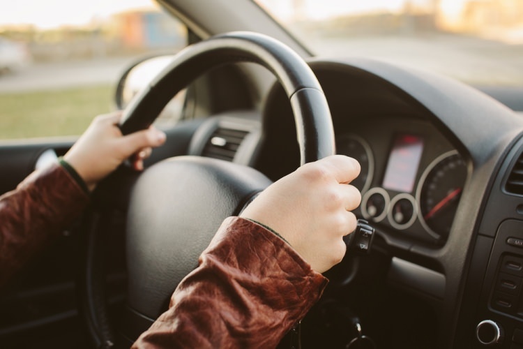 5 greșeli făcute de șoferii de sex feminin în trafic