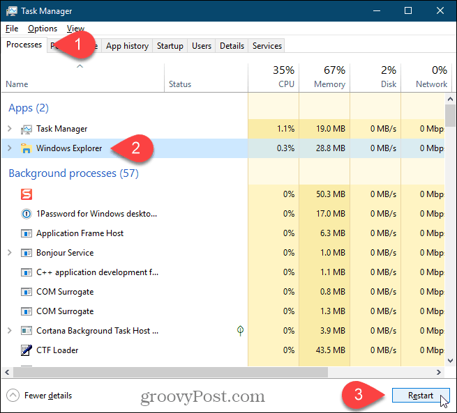 Selectați procesul Windows Explorer și faceți clic pe Restart în Windows 10