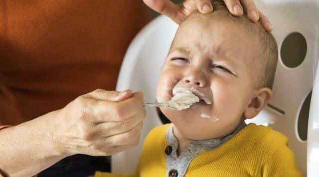 Selecție de brânză cu sare redusă pentru bebeluși