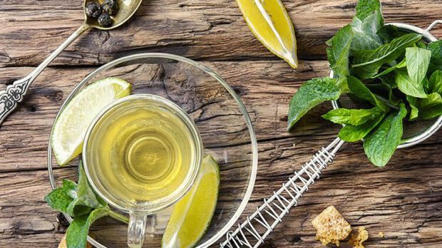 Avantajele consumului de ceai cu lămâie! Metoda de slăbire rapidă cu ceai de lămâie