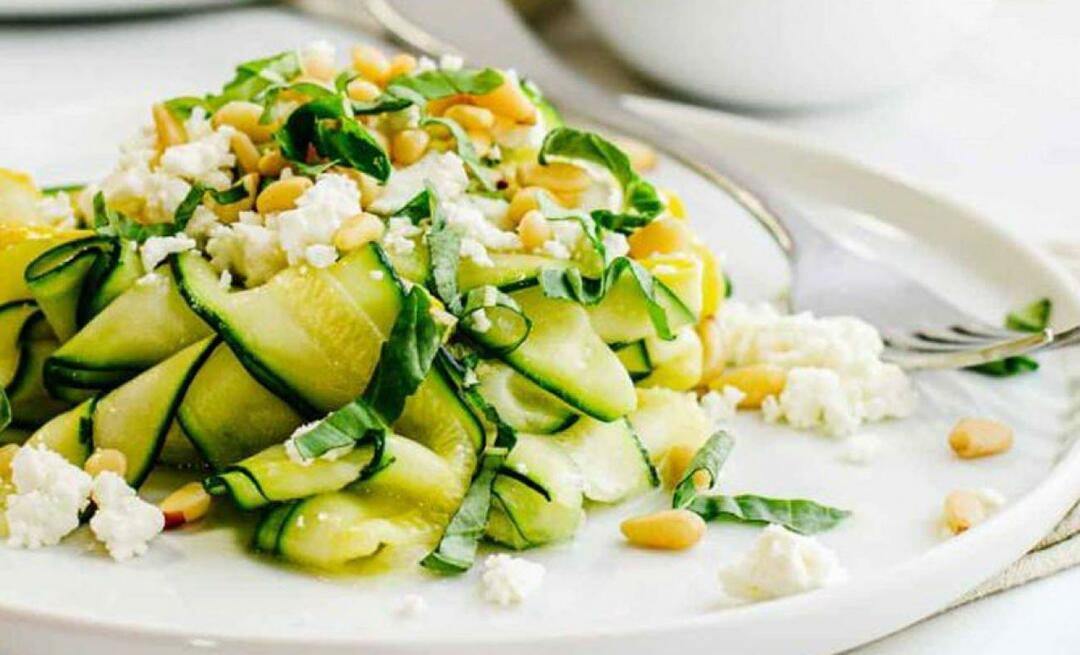 Cum se prepară salată de dovlecei cu alune? Această salată te ține sătul timp de șase ore!