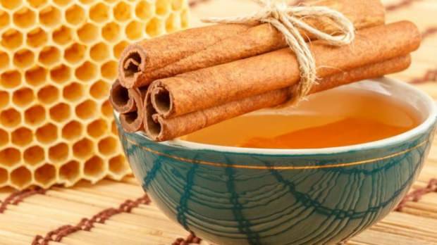 Se slăbește consumând miere și scorțișoară? Mare leac pentru a slăbi!