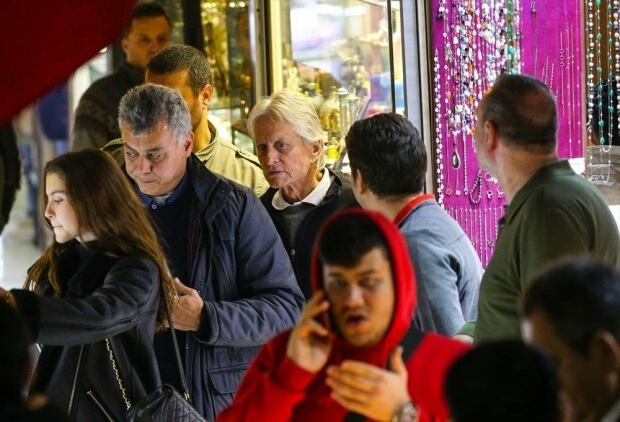 Michael Douglas a vizitat Orașul Antic al lui Efes împreună cu copiii săi!