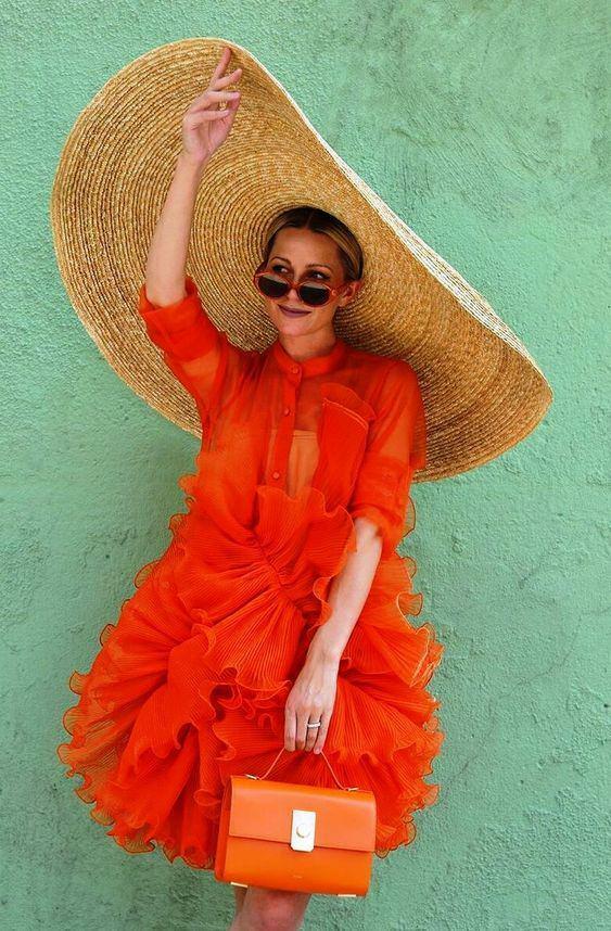 Combinație de rochii portocalii