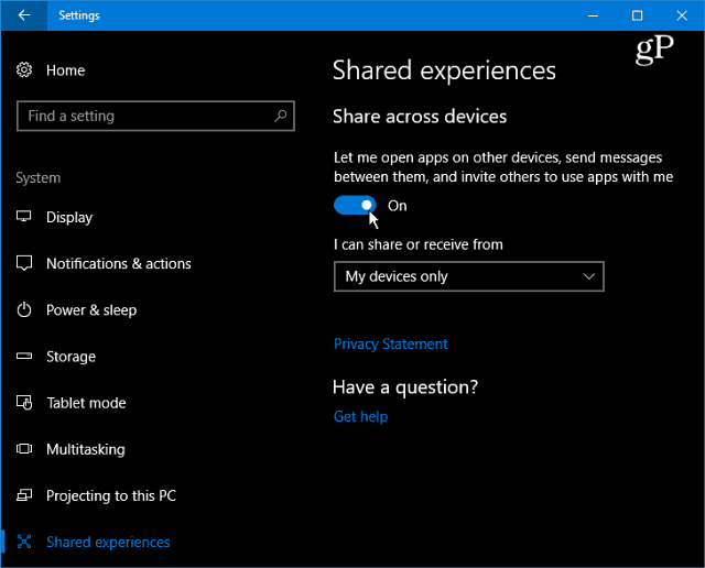 Cum să activați și să utilizați experiențe partajate în Windows 10