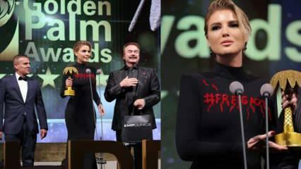 Gülben Ergen a primit ovație în picioare! El le-a amintit copiilor din Gaza la ceremonia de premiere