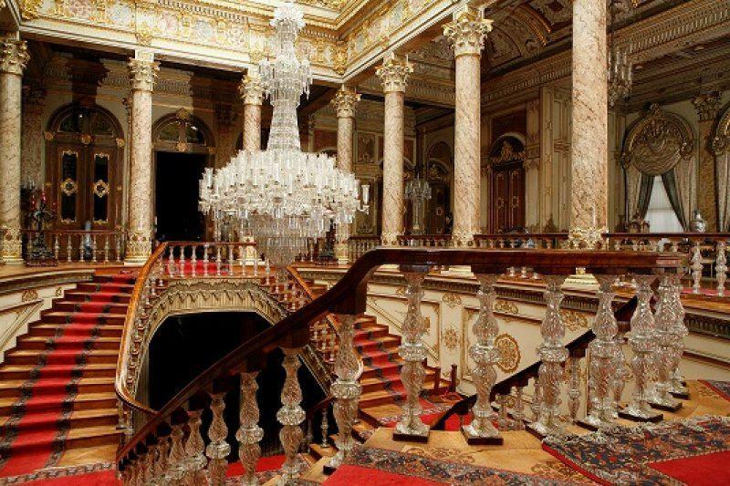 Scene din Palatul Dolmabahce