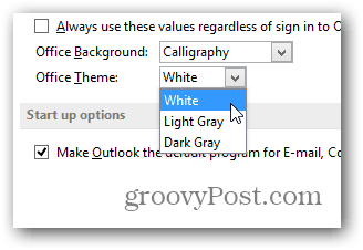 tema de modificare a culorii Office 2013 - faceți clic pe culoare