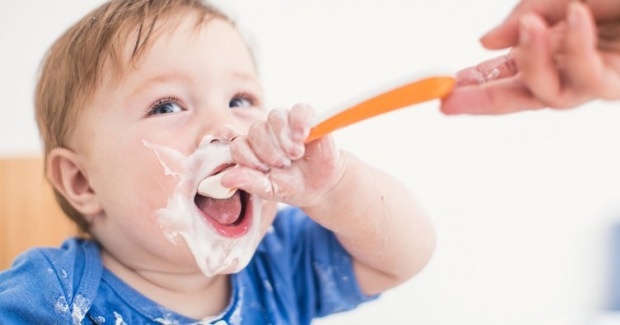 Beneficiile iaurtului pentru bebeluși