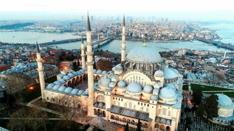 Unde este Moscheea Suleymaniye?