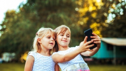 Cât de strâns ar trebui să fie copiii cu tehnologia?