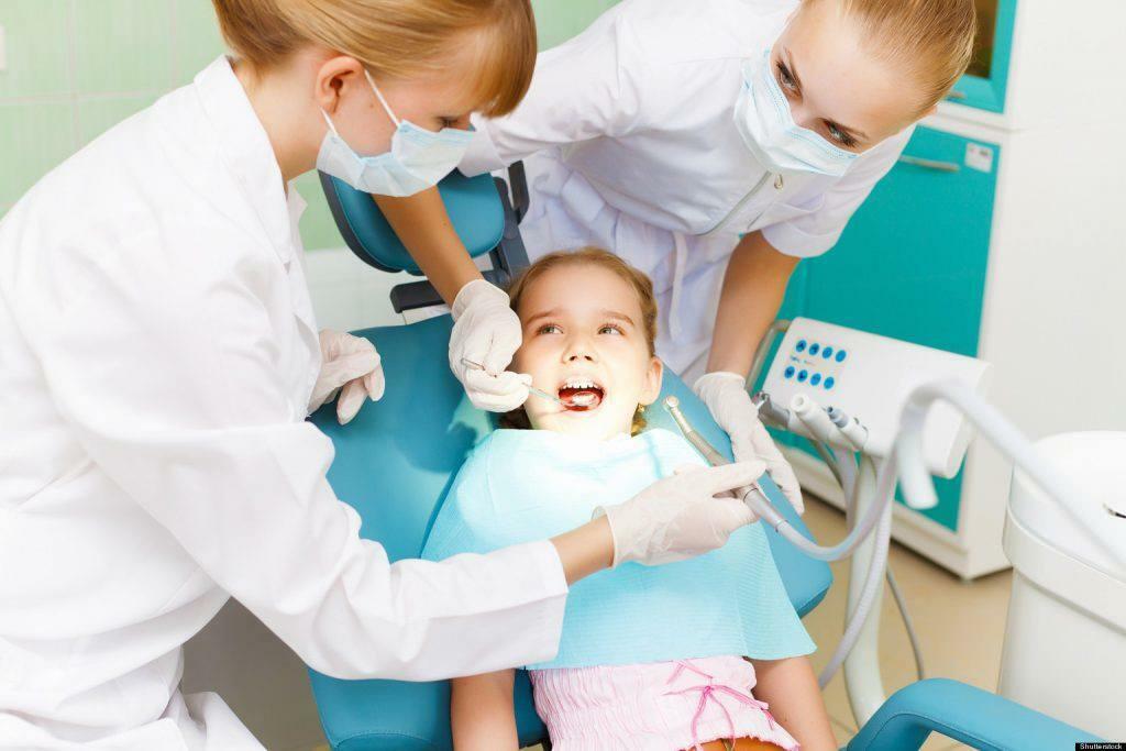 Motivele care stau la baza fricii de stomatologi la copii