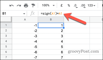 Folosind SIGN și înmulțire pentru a schimba numerele negative în pozitive în Foi de calcul Google