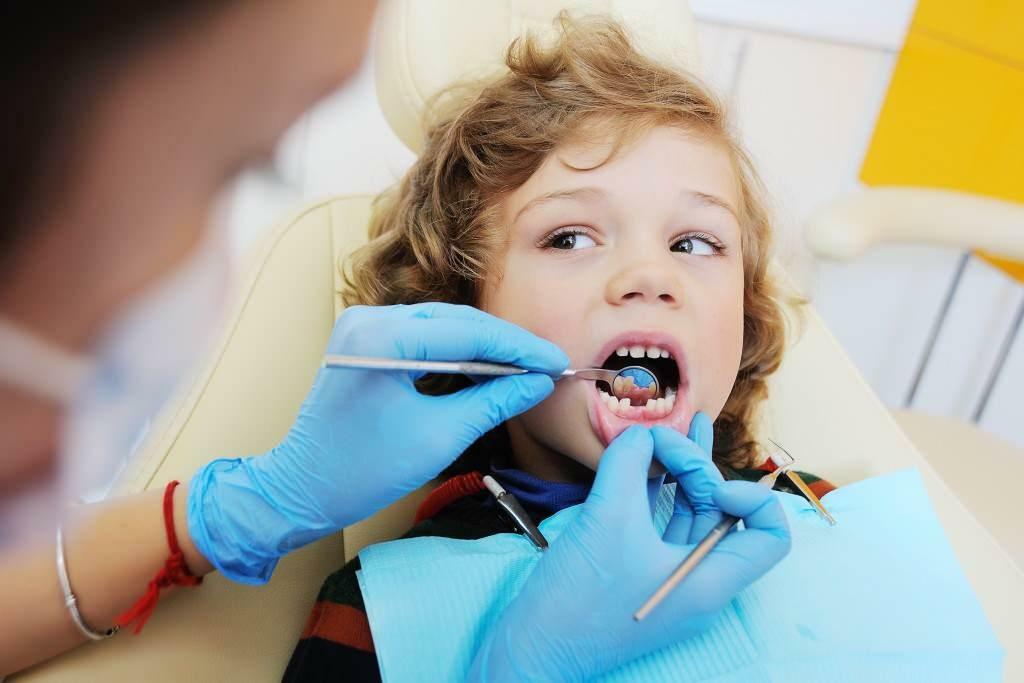 Nu uitați să primiți îngrijirea dentară a copilului dumneavoastră în timpul pauzei.