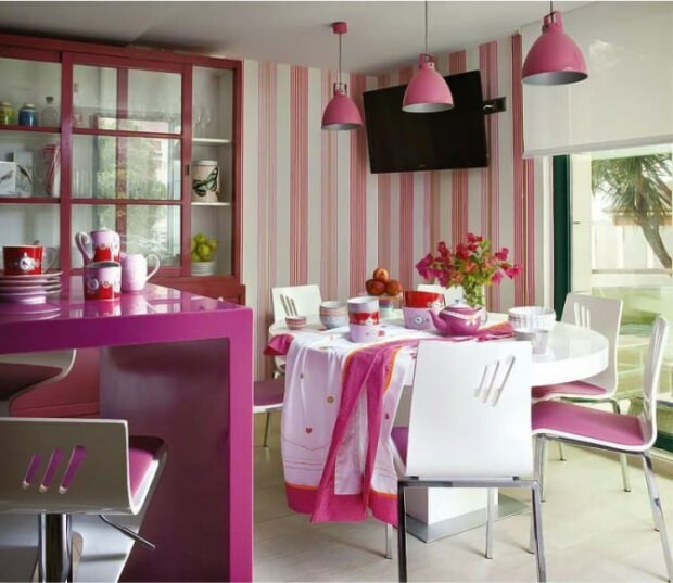 Recomandări moderne pentru decorarea bucătăriei roz