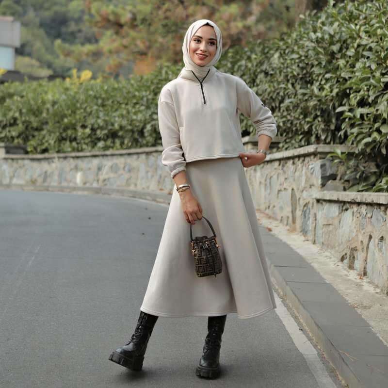 Cele mai frumoase modele de fuste scuba în îmbrăcăminte hijab 2021