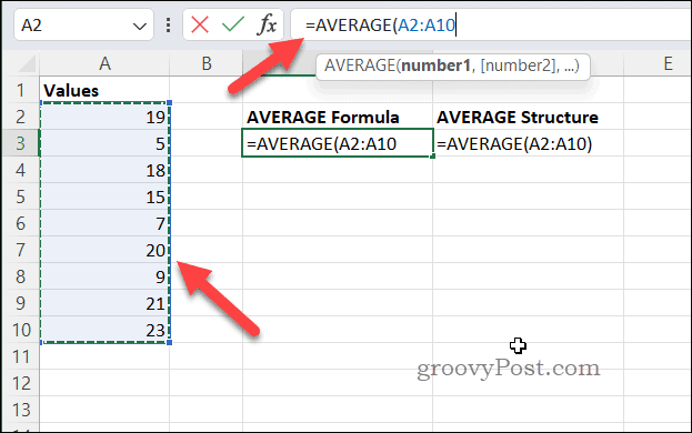 Crearea unei formule folosind AVERAGE în Excel