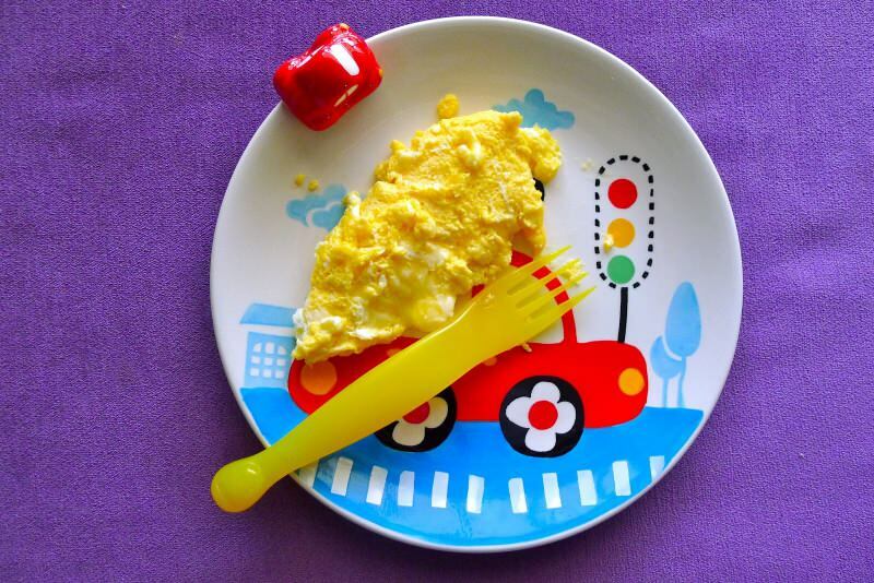 Ouă zdrobite pentru bebeluși! Cum se face o omletă pentru bebeluși?