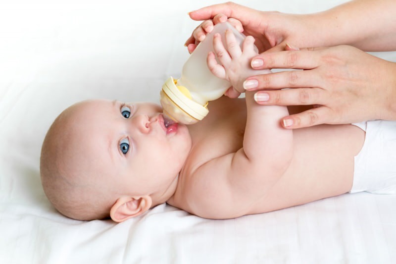 Utilizarea biberonului nou-născut