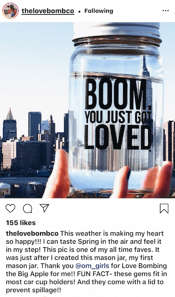 postare pe Instagram de @thelovebombco care afișează conținutul produs de utilizator al produsului său prezentat în New York City