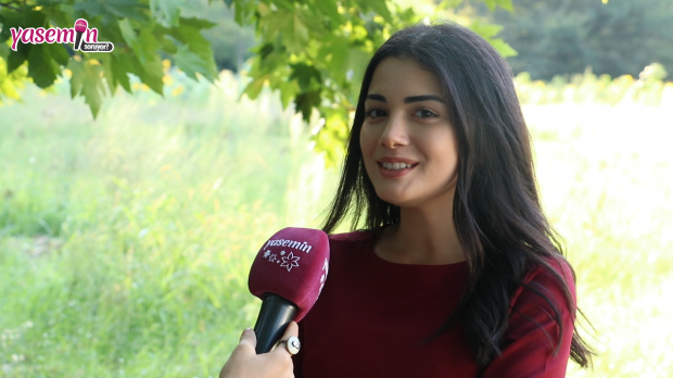 Özge Yağız i-a spus lui Reyhan despre seria jurământului! Vezi cu cine este comparată tânăra actriță ...
