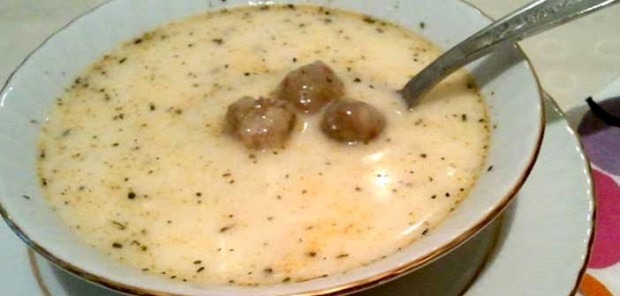 Reteta delicioasa de supa de chiftelute acre