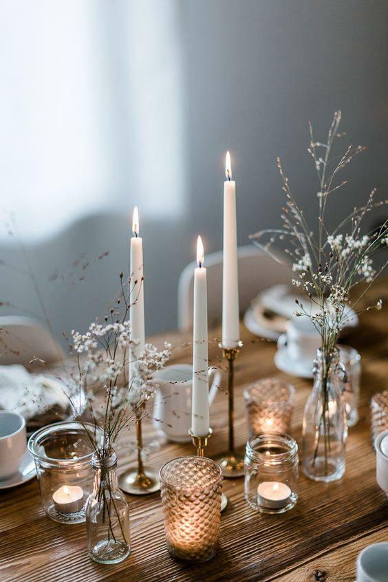 Utilizarea lumânărilor în decorarea mesei