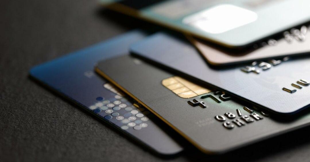 Cum să obțineți rambursarea taxei cardului de credit