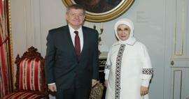 Prima Doamnă Erdogan sa întâlnit cu secretarul general adjunct al Națiunilor Unite!