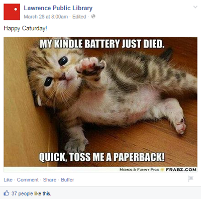 postarea facebook a bibliotecii publice Lawrence